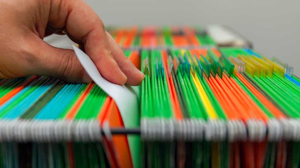 Filesystem Colors 16z9 DE ONLY